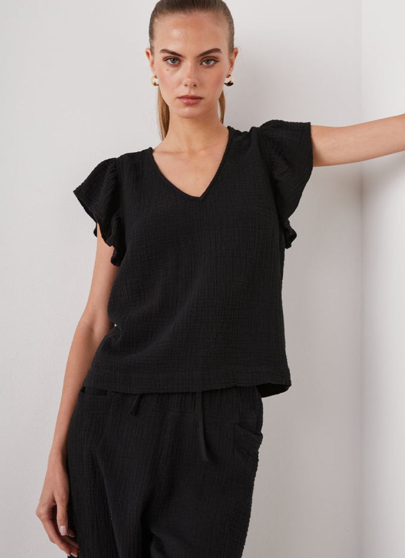 Lila Longline Cami Top in Black, OMNES, Tops, Sustainable & Affordable  Clothing