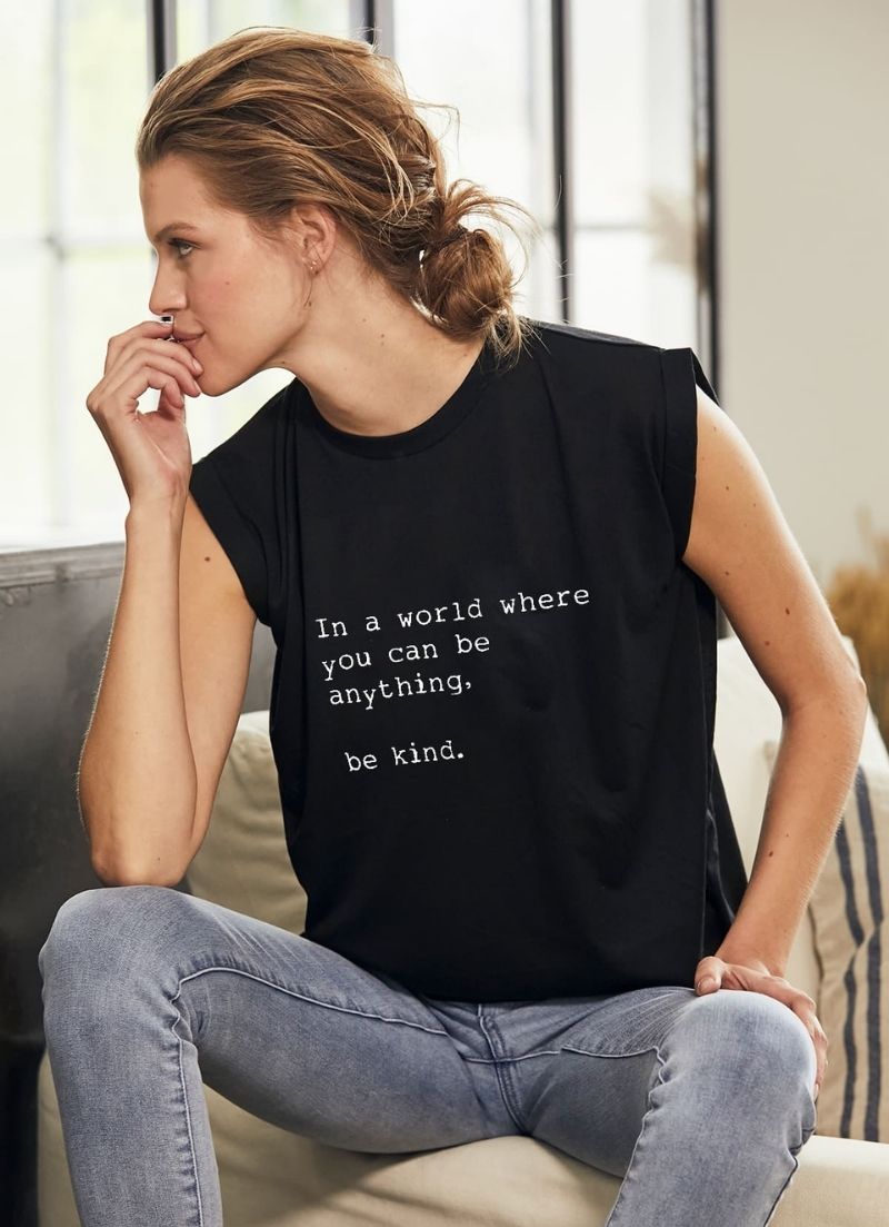 Om &amp; Ah - T-shirt Be Kind Roll